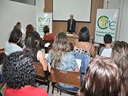 Empresárias participam de palestra sobre finanças na ACISC