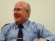 Acim orienta sobre horário do comércio em dias de jogos