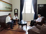 Presidente da Codesp Casemiro Tércio visita a sede da Associação Comercial de Santos