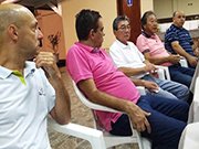 Comércio de Bastos com  prêmios instantâneos