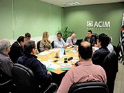 Reunião da diretoria da Acim discute temas complexos