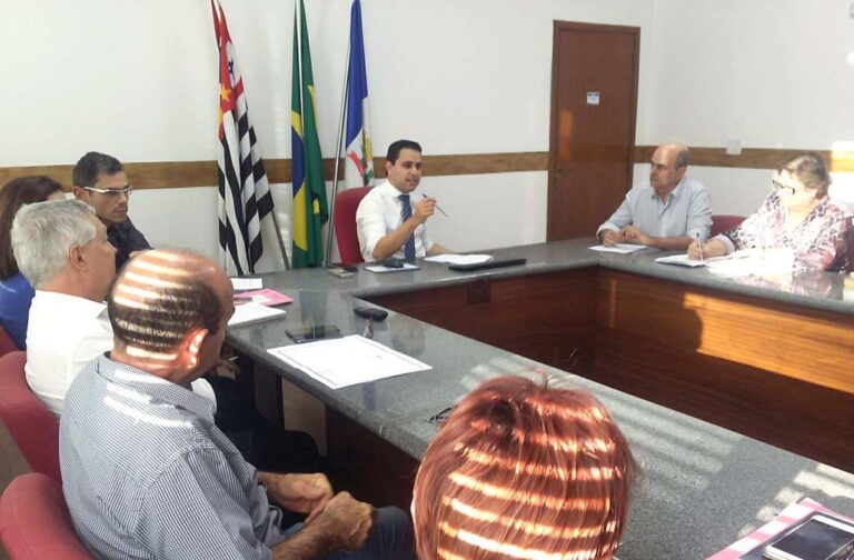 Aicita e Clube do Centro reúnem-se com prefeito de  Itatiba