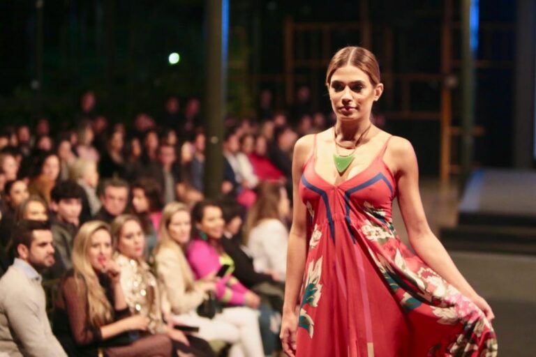 Franca Mais Moda 2019 reúne 600 convidados e leva brilho para a passarela