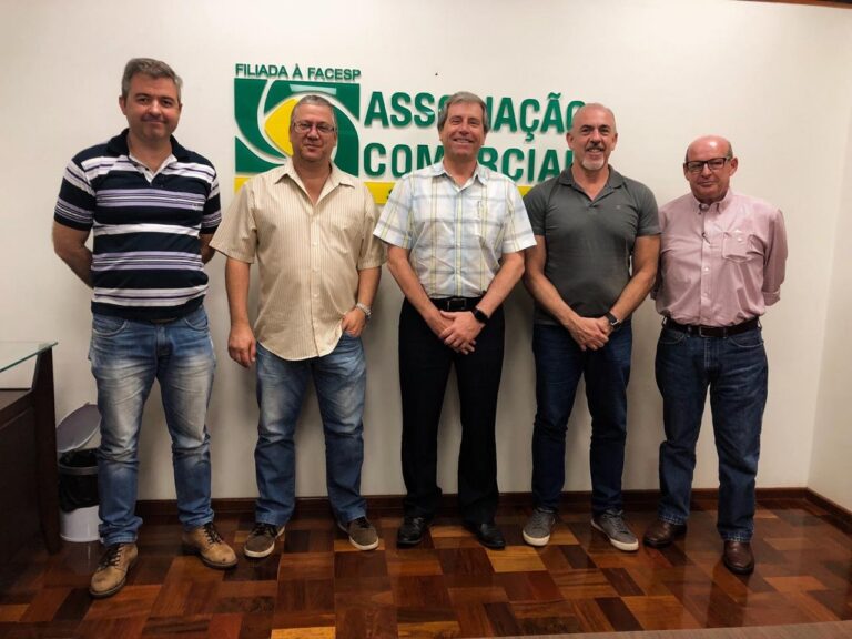 ACISC doa câmeras de segurança para monitoramento do comércio