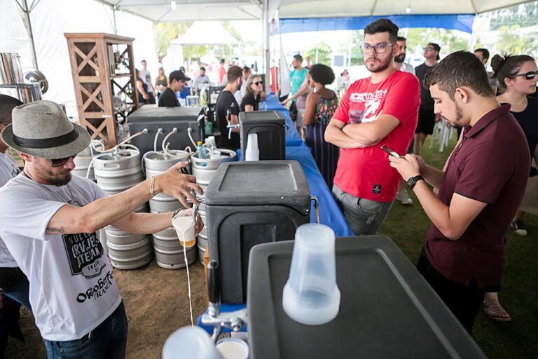 Oktoberfest do Núcleo de Cervejeiros Artesanais gera resultado positivo