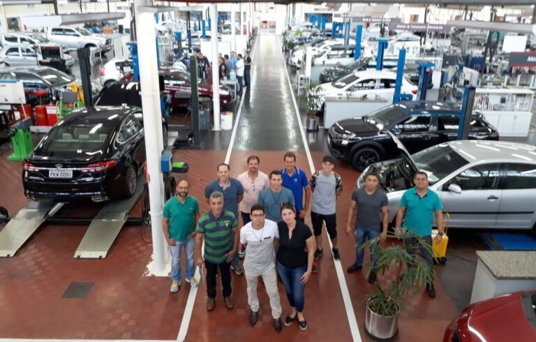 ACIF leva núcleo de mecânicas do Programa Empreender à visita técnica no Senai