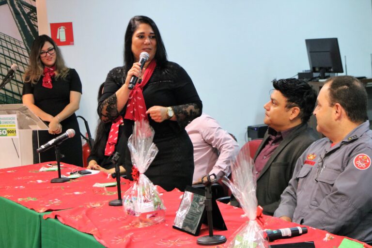 Samu e Bombeiros homenageados na Associação Comercial