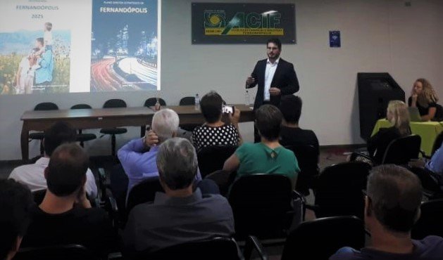 ACIF apresenta Projeto Repensando Fernandópolis 2025