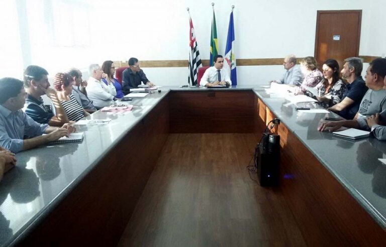 Prefeitura anuncia regularização na Zona Azul solicitada em reunião com Aicita