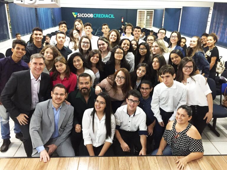 Presidente da Acil participa do 1º Shark Tank com alunos da ETEC Deputado Salim Sedeh