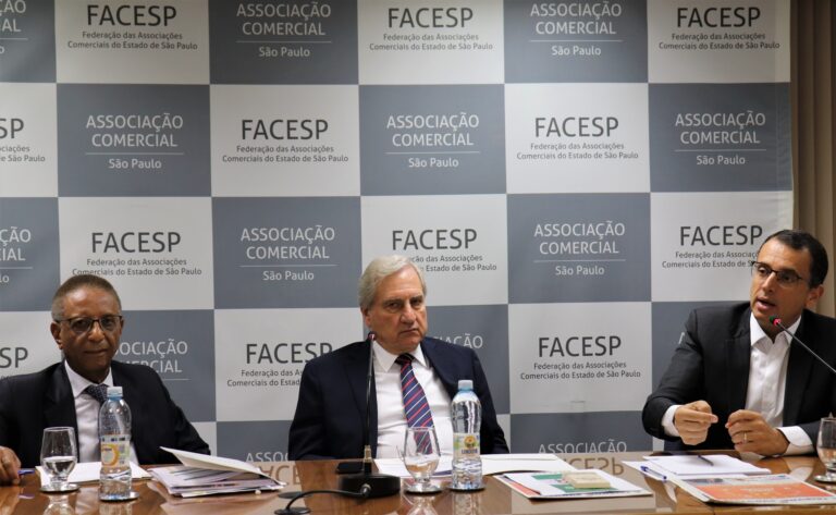 Facesp recebe reunião da comissão especial da MP do Contribuinte Legal