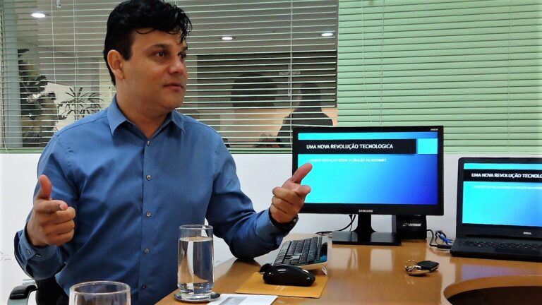 Dirigentes se reúnem e debatem situação empresarial
