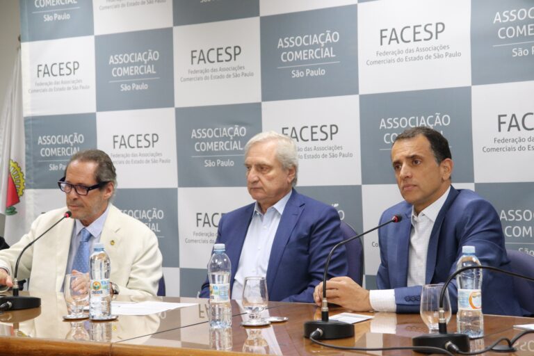 Comissão do Senado aprova projeto que possibilita negociação de dívidas do Simples