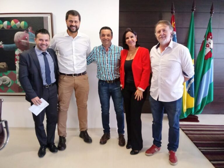 Diretoria da ACE apresenta demandas de empresários em reunião com o prefeito