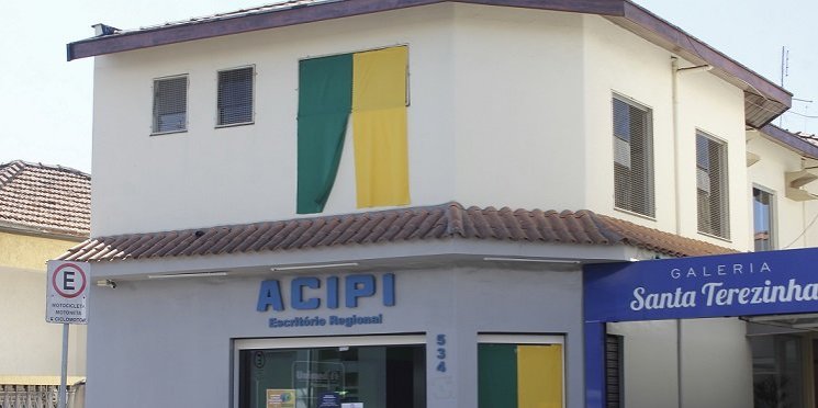 Acipi celebra Semana da Pátria com ato cívico e campanha  de incentivo ao comércio local