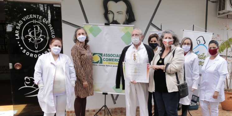 Associação Comercial de Sorocaba homenageia os profissionais da saúde