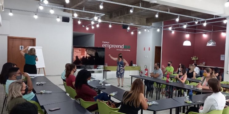 Escola de Negócios da ACE Jundiaí retoma cursos presenciais