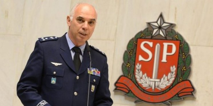 Chefe do Estado-Maior da Aeronáutica palestra na Associação Comercial de São Paulo