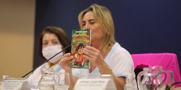 CMEC lança Campanha do Dia das Crianças e vai distribuir mais 50 mil livros e brinquedos