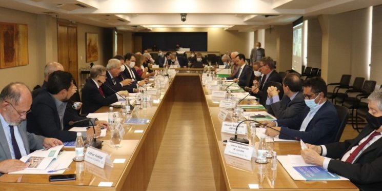 CACB debate posse, maior atuação e movimento nacional para a correção do Simples