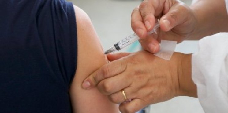 ACIG Garça leva vacinação contra o coronavírus aos trabalhadores da indústria