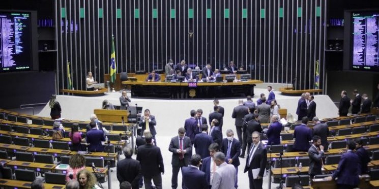 Câmara aprova urgência do projeto que prorroga o Pronampe