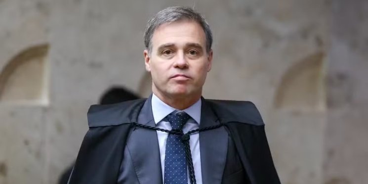 Mendonça suspende multas da NR-1 às empresas por 90 dias