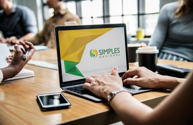 Pequenas empresas ganham mais tempo para decidir sobre o Simples Nacional