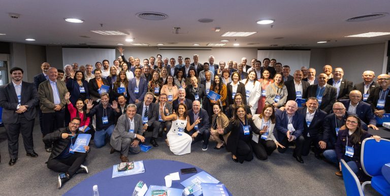 Governança, inteligência comercial, associativismo e tecnologia marcam a 1ª Masterclass da Rede Facesp
