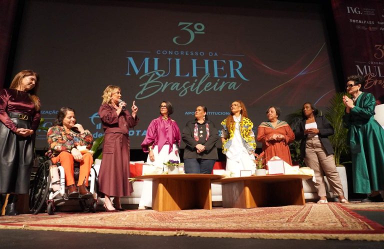 CMEC destaca articulação e liderança feminina no 3º Congresso da Mulher Brasileira